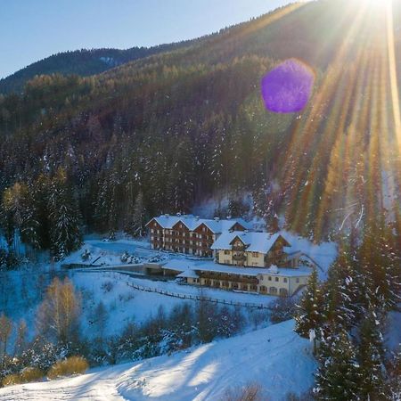 Fabilia Family Hotel - Monguelfo Zewnętrze zdjęcie